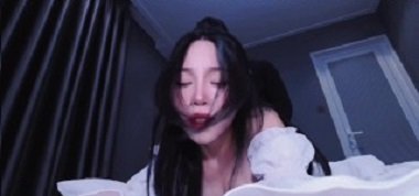 sex live viet nam được cô bạn năm lớp 3 liếm thằng nhỏ dam dang xuất tinh